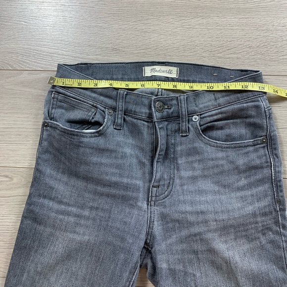 Madewell Grey 9” High Riser Skinny Skinny Jeans - Picture 14 of 16